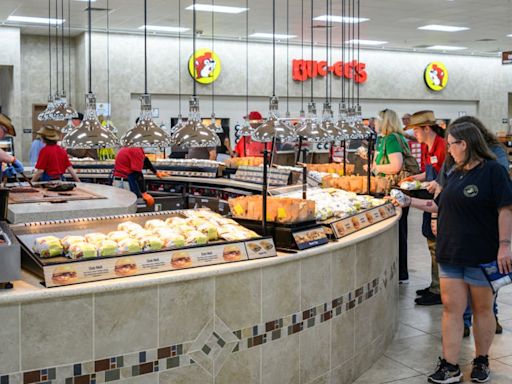 Texas to open 'world's largest' Buc-ee's, but Central Florida will soon take the crown