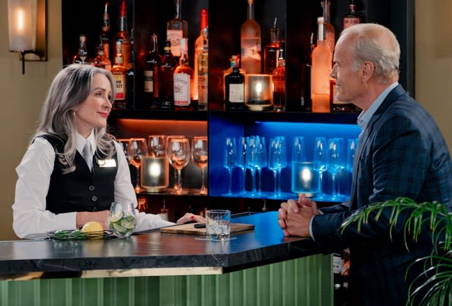 Frasier’s Kelsey Grammer and EPs Explain His New Flirtation With Patricia Heaton’s Holly — Watch