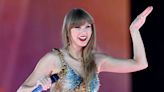 Taylor Swift Says She Feels 'Extraordinary' at Second Sydney Show, Reveals Sweet Sabrina Carpenter Texts