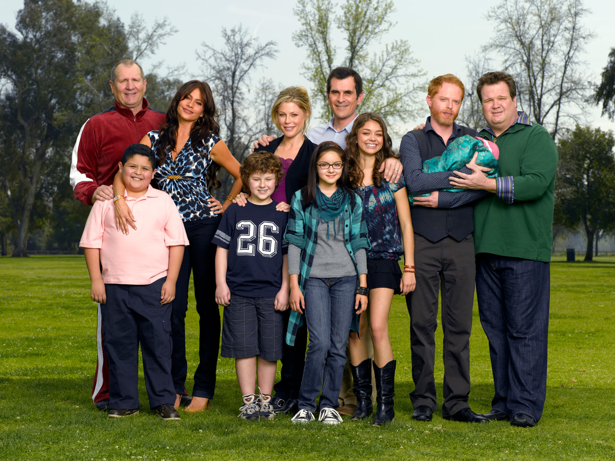 Everything ‘Modern Family’ Cast Has Said About a Revival: Sofia Vergara, Ed O’Neill, More