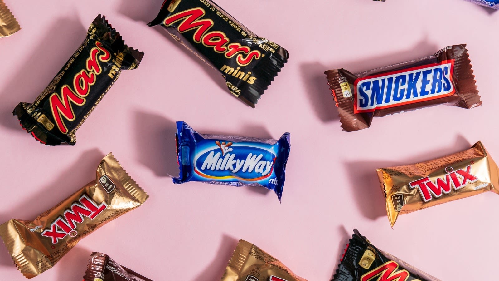 The Most Popular Candy Bar In The US Probably Won't Come As A Surprise
