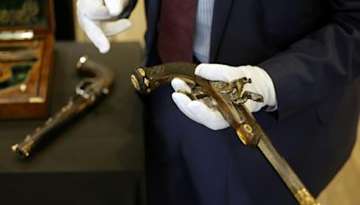 Napoleon’s pistols sold in France for 1.7 mn euros: auctioneers