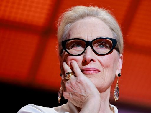 Meryl Streep recibe la Palma de Honor entre lágrimas y humor en Cannes: "Agradecida de que no os hayáis hartado de mi cara"