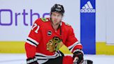 Blackhawks' Taylor Hall out week-to-week after reaggravating shoulder