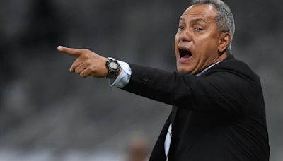 Futuro del entrenador colombiano Hernán Torres en Emelec de Ecuador sigue sin definirse: Deportivo Cali está atento