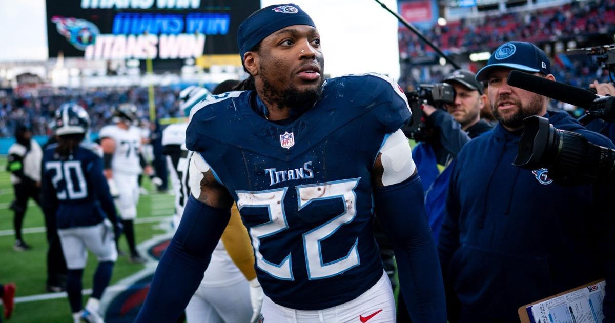 Derrick Henry is Set to Lead NFL in Rushing at Age 30