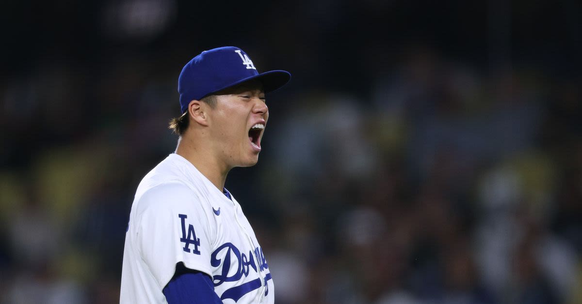 Yoshinobu Yamamoto goes deep, so do Max Muncy & Gavin Lux in Dodgers rout of Marlins