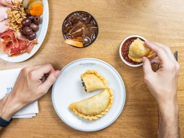 Empanadas para todos, 16 lugares para dejarse sorprender y tentarse con un plato tradicional al que nadie se resiste