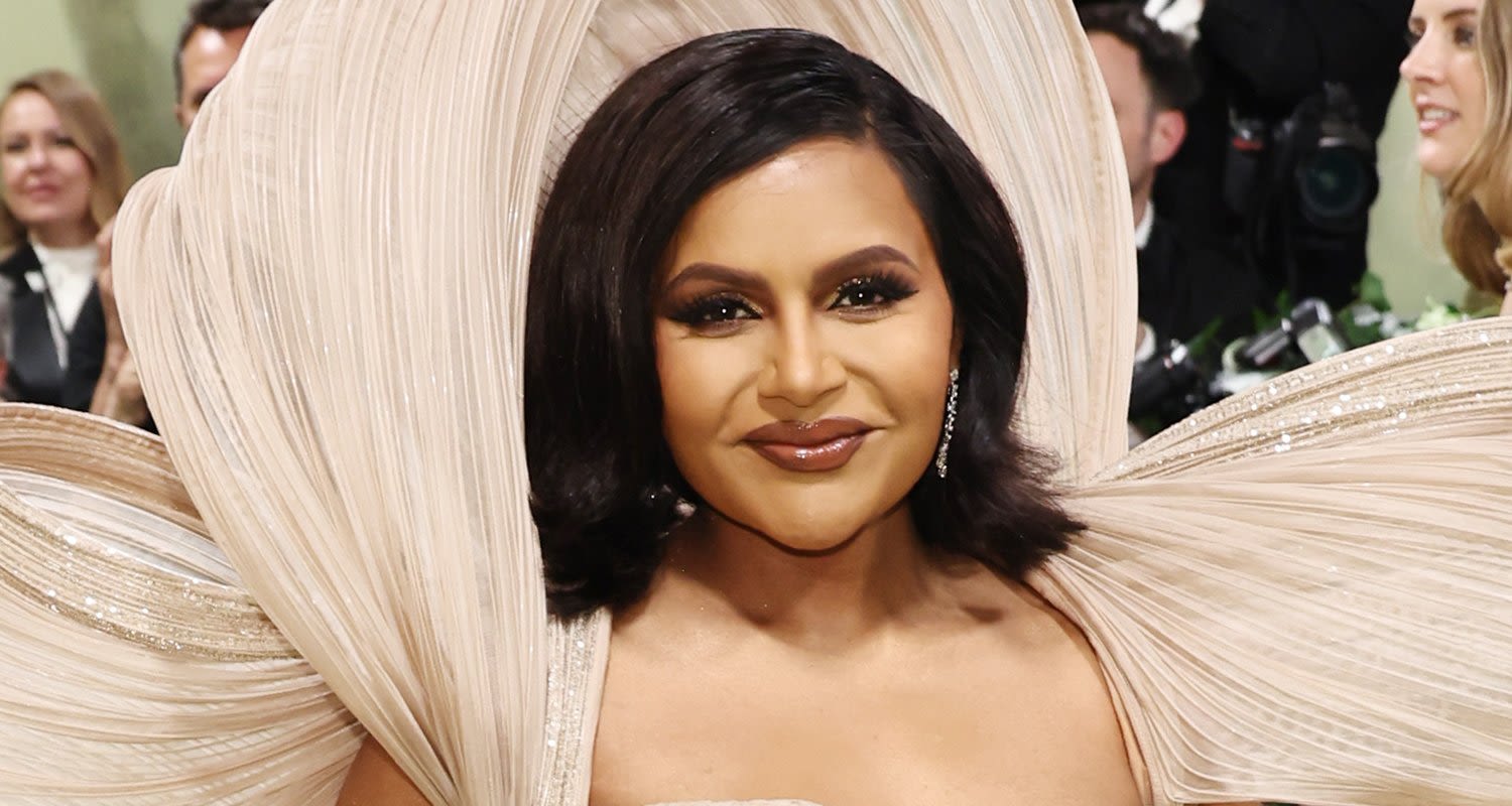 Mindy Kaling Shares Advice with Cast of New ‘The Office’ Spinoff Series