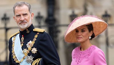 Recordamos el espectacular look con el que la reina Letizia cautivó en la coronación de Carlos III al cumplirse el primer aniversario