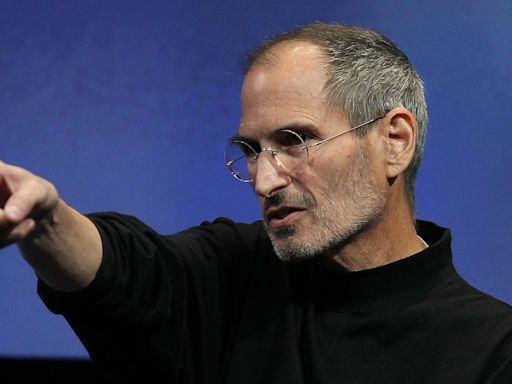 Steve Jobs built Apple using a simple piece of advice from his dad: ‘He loved doing things right’