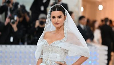 Penélope Cruz dio una lección de moda con este vestido vintage que usó para los Oscar