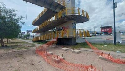 Evaden Seduvop y alcaldía mejorar condiciones y accesos a puentes peatonales