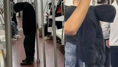 陝西地鐵驚現「可怕黑衣男」身體頭部呈90度 嚇壞路人！