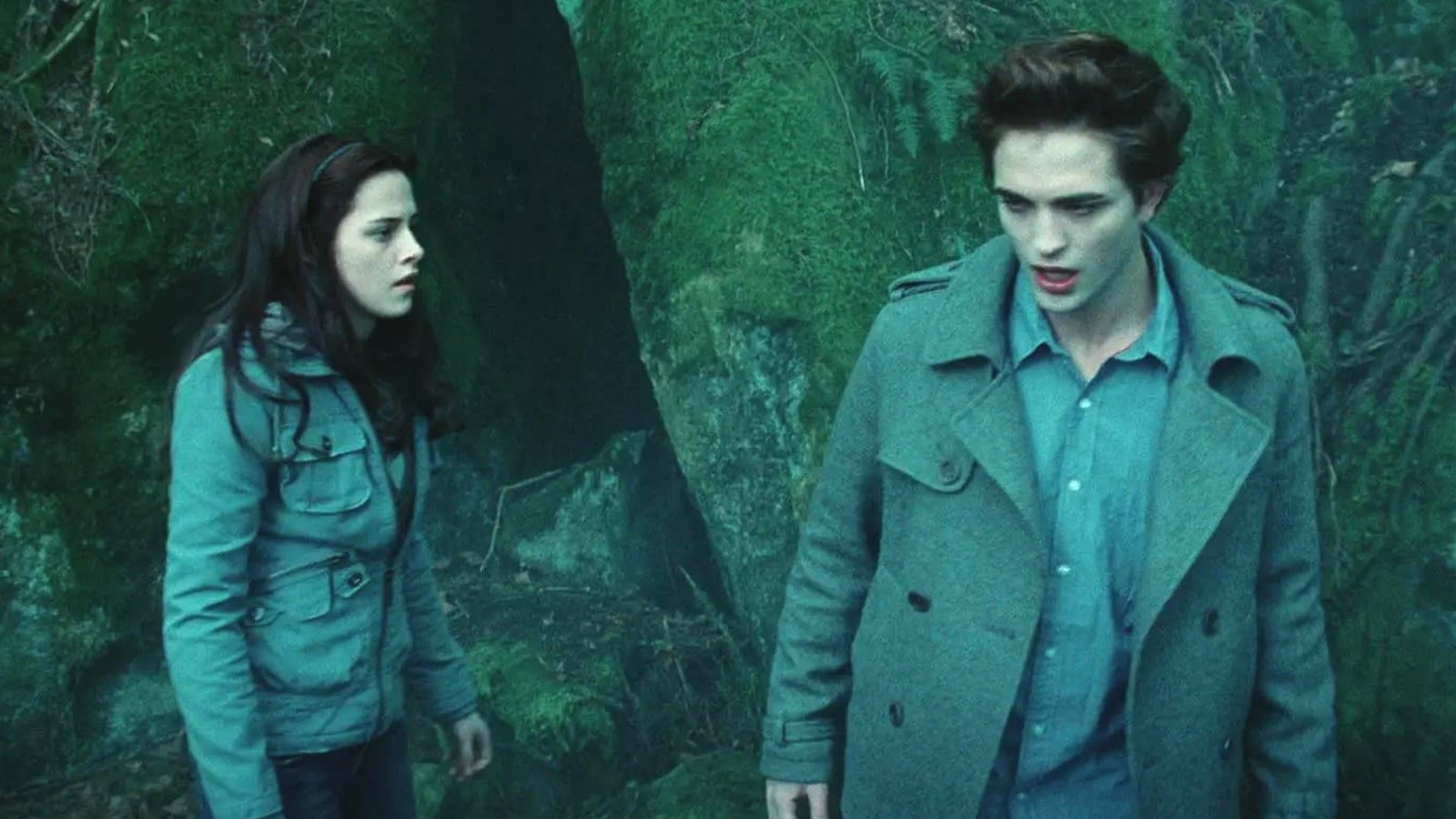 AI Reveals What Twilight Characters Should Really Look Like According To The Books - Looper