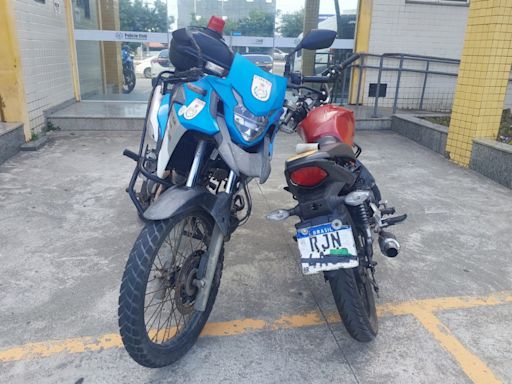 Homem é preso por adulteração de placa em motocicleta durante patrulhamento em Rio das Ostras | Rio das Ostras | O Dia