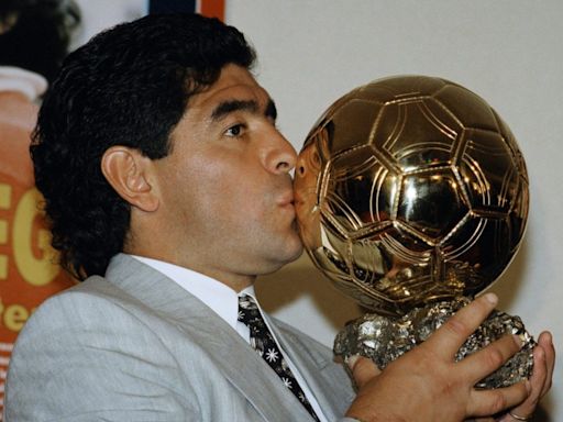 El Balón de Oro de Diego Maradona podría ser subastado por más $9 millones de dólares - El Diario NY
