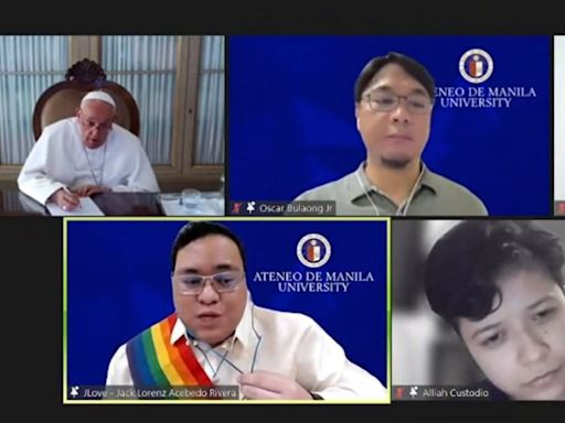 Un joven filipino carga contra el Papa Francisco en un encuentro virtual: "Deje de utilizar lenguaje ofensivo contra la comunidad LGTBI"