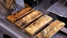 Ban on New Gold Imports From Russia Seen as ‘Largely Symbolic’