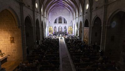 Joaquín Rodrigo y Manuel de Falla sonarán ante miles de velas en la Colegiata de Gandia