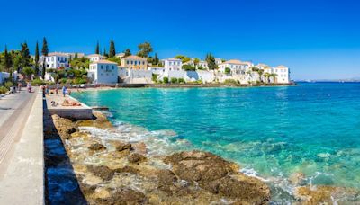 British man dies off Greek island of Spetses