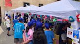 Animado mercado de cooperativas escolares en el Palacio Villahermosa