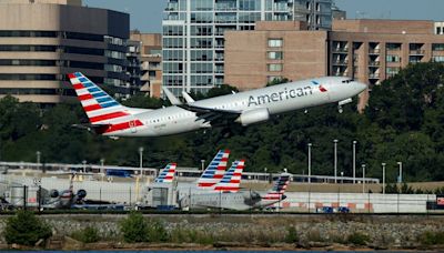 Major U.S. carriers including American, UAL ground flights citing communication issue
