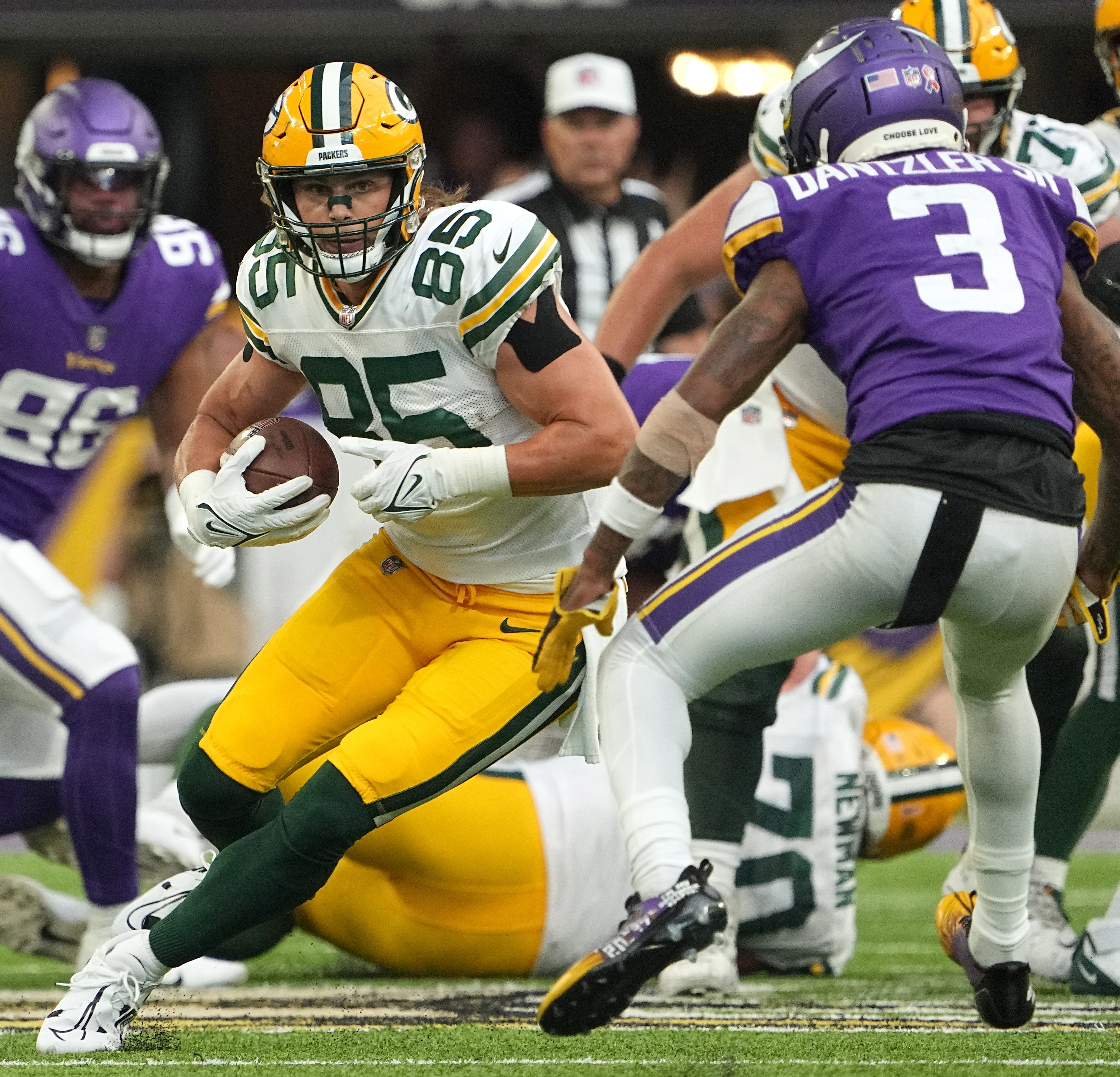Former Packers tight end Robert Tonyan signs with the Minnesota Vikings, his fourth NFC North team in career