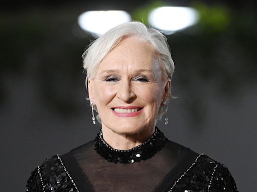 ‘Hillbilly Elegy’ Star Glenn Close Gets In A Dig At JD Vance’s “Childless Cat Ladies” Comment