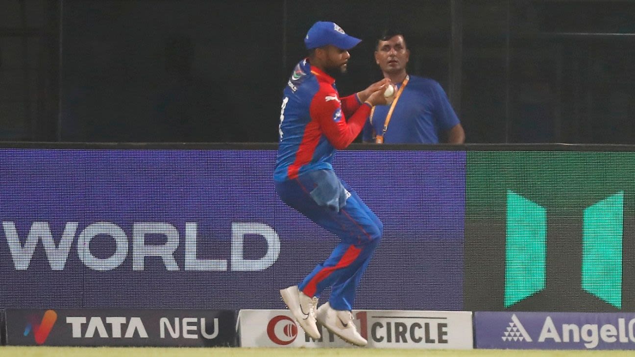 Samson fined for dissent after Hope's tight boundary catch
