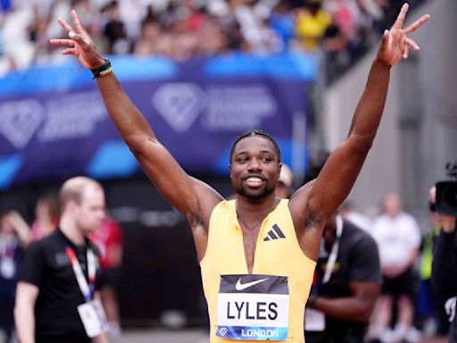 Noah Lyles warms up for Olympics by setting PB of 9.81 seconds to win 100 in London