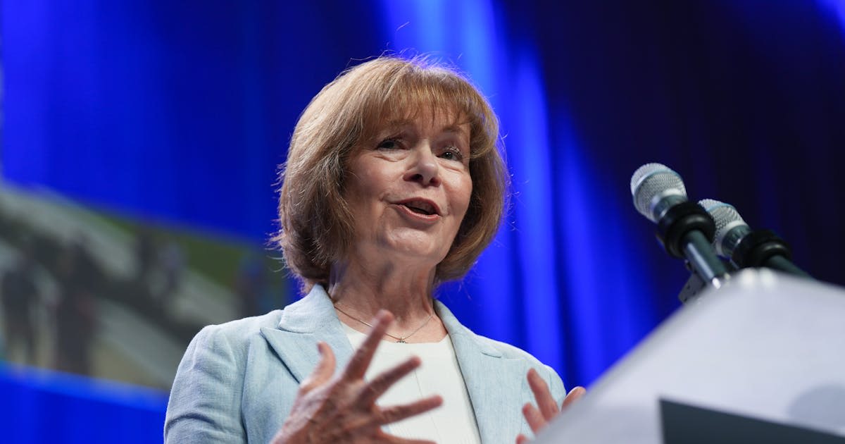 Sen. Tina Smith takes aim at Comcast on behalf of ‘furious’ constituents