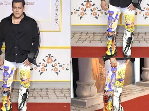 Salman Khan makes a statement with his Anime printed pants at 'Heeramandi' premiere night - Times of India