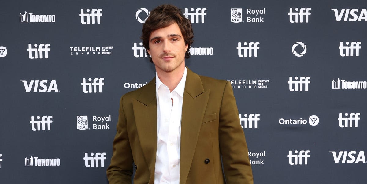 Jacob Elordi's Olive Double-Breasted Suit Deserves a Place in Your Wardrobe