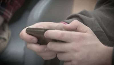Bill limiting cell phone use in classrooms passes Ohio Senate
