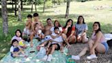 EN IMÁGENES: Los que prefieren el parque a la playa para tomar el sol en Gijón