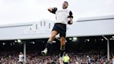 Raúl Jiménez hace doblete con Fulham en último juego de la campaña