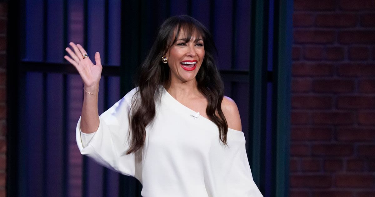 Wait, Why Hasn’t Rashida Jones Ever Hosted SNL?