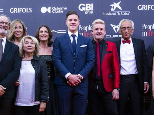 Ter Stegen, Marc Bartra, Dulceida, Serrat y Rozalen, en la 'Gala People in Red'