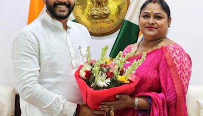 Union Minister’s plea to Malleswari to set up Academy in Srikakulam