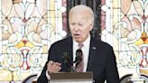 Biden alerta en una iglesia afroamericana sobre el "veneno" del supremacismo blanco