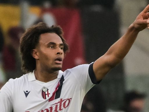 Joshua Zirkzee: Manchester United agree transfer deal for Bologna forward