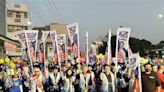 侯故鄉朴子市自辦遊行造勢 3000人齊喊「侯友宜當總統」