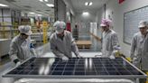 China domina a energia solar global, mas sua indústria doméstica do setor está em apuros