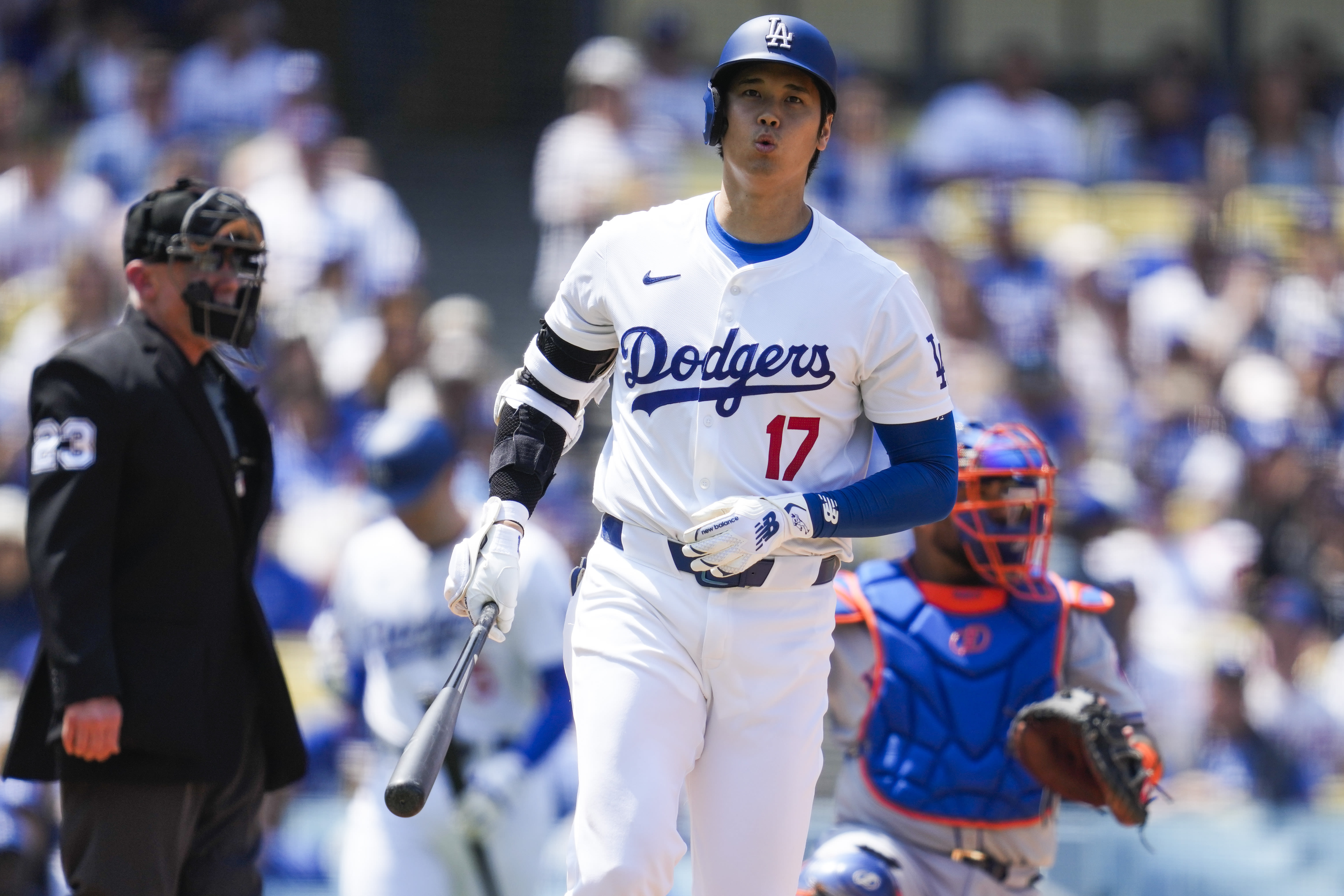 Dodgers' Monday road game against Mets postponed by weather