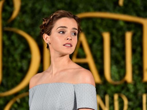 Emma Watson enjoys 'romantic' time in Oxford bakery