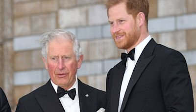 Harry & Charles MUST see each other if Meg doesn’t come to UK, says royal expert