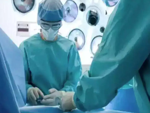 Doctors remove 5.5kg tumour from kidney | Lucknow News - Times of India