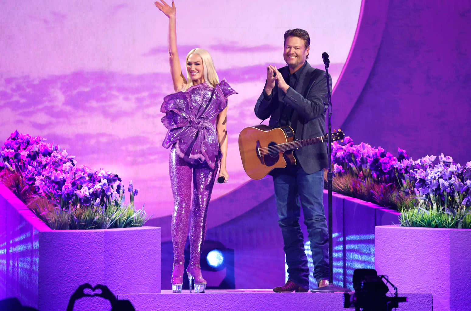 Gwen Stefani Performs ‘Purple Irises’ With Blake Shelton at ACM Awards Dressed as a Purple Iris