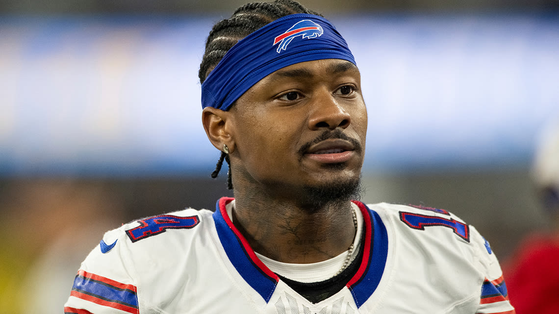 New Texans receiver Stefon Diggs takes dig at driving in Houston